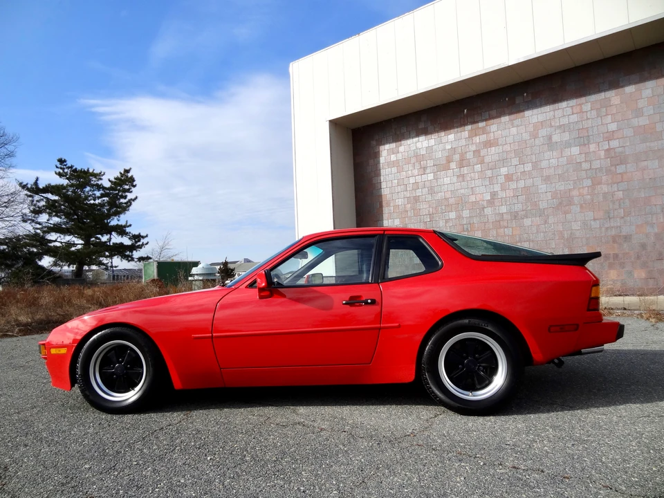 1986 Porsche 944 - Image 12 of 31