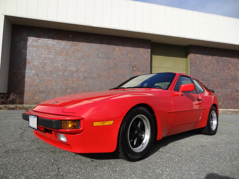 1986 Porsche 944 - Image 8 of 31