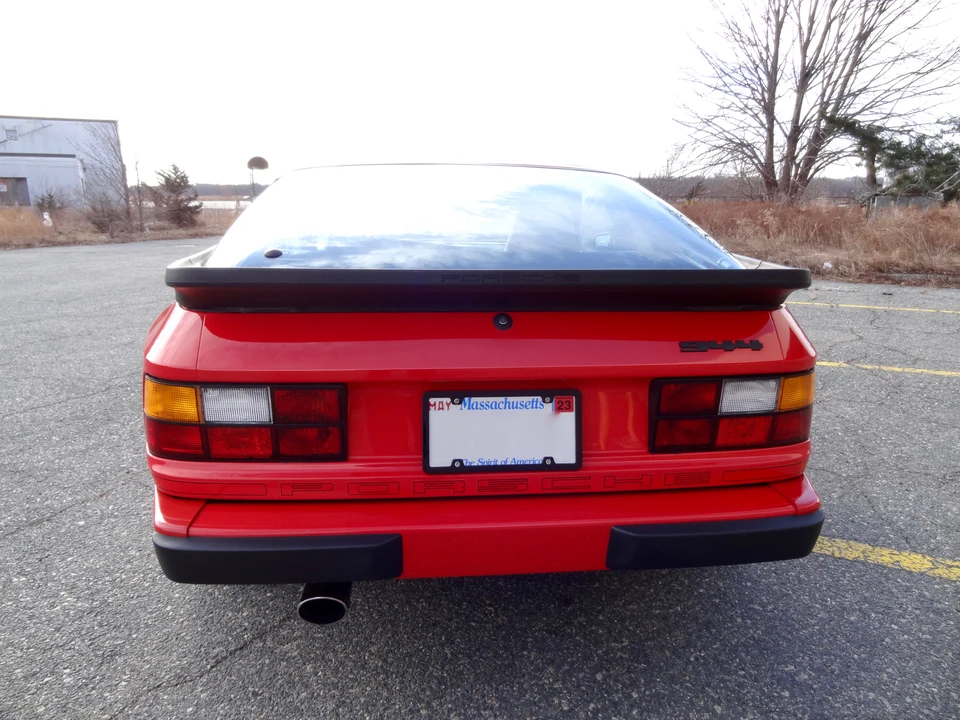 1986 Porsche 944 - Image 18 of 31