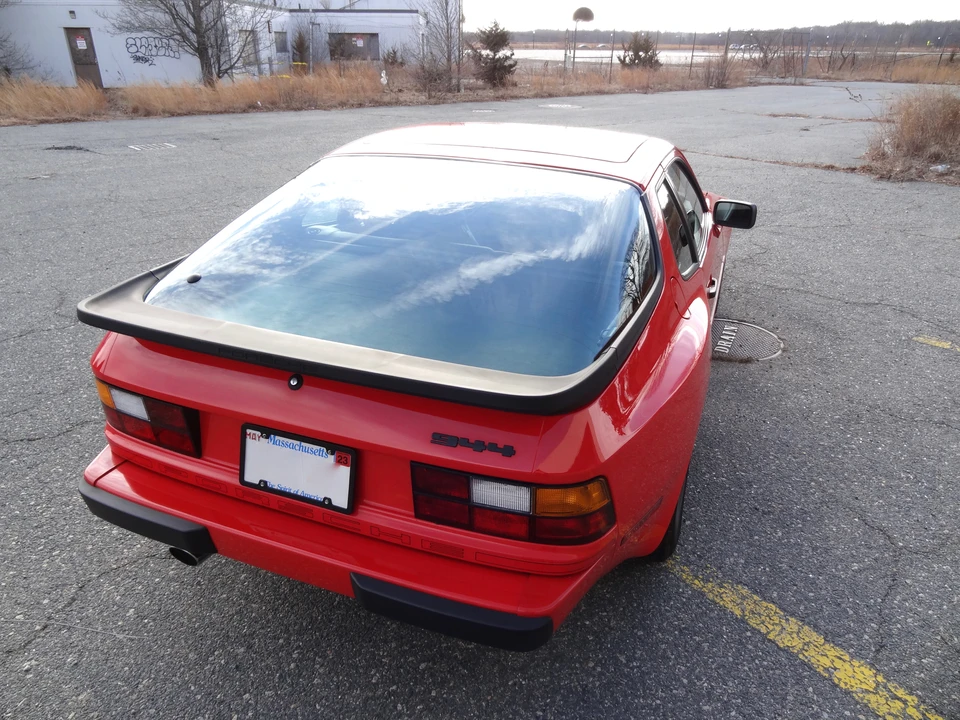 1986 Porsche 944 - Image 20 of 31
