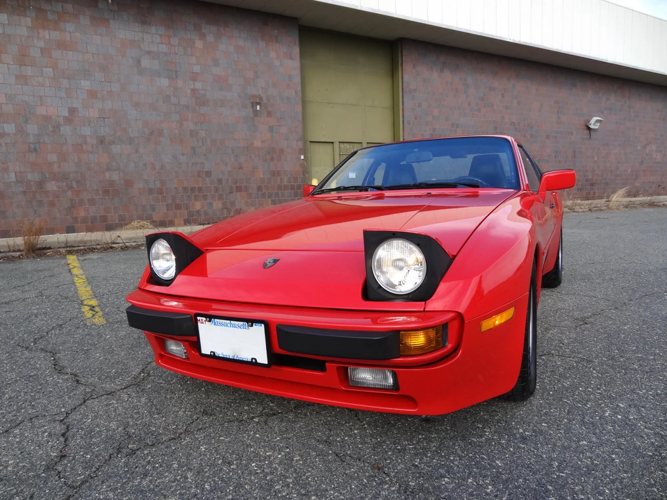 1986 Porsche 944 - Image 27 of 31