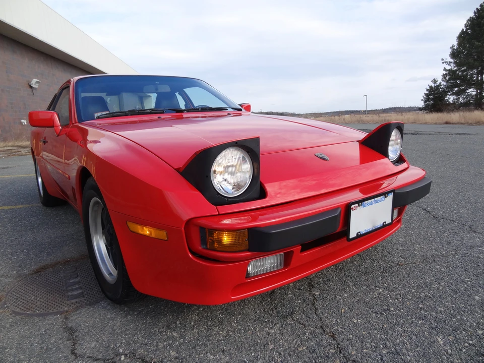 1986 Porsche 944 - Image 25 of 31