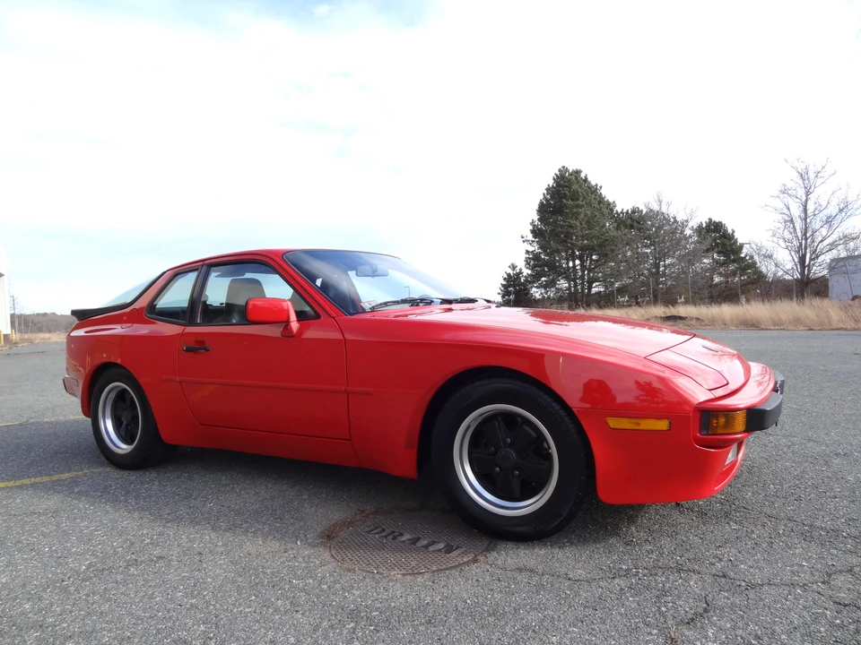 1986 Porsche 944 - Image 24 of 31