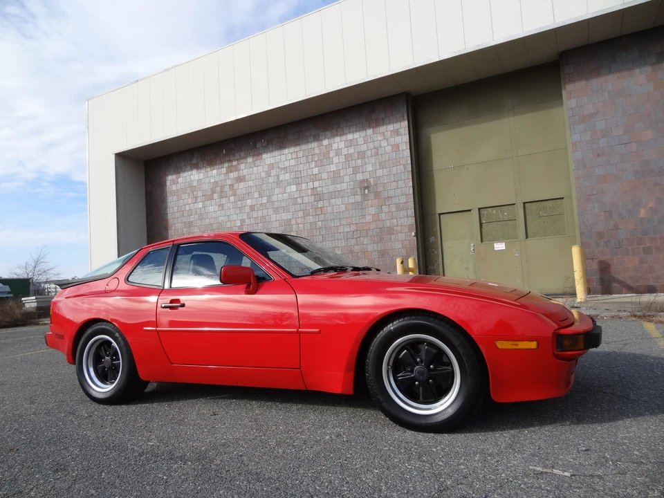 1986 Porsche 944 - Image 23 of 31