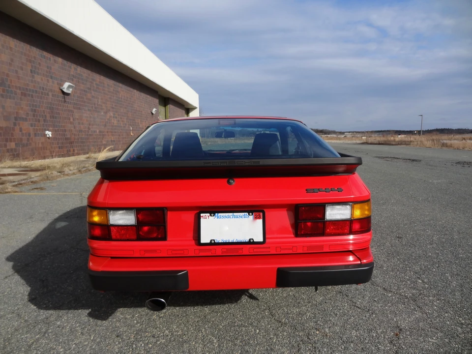 1986 Porsche 944 - Image 17 of 31