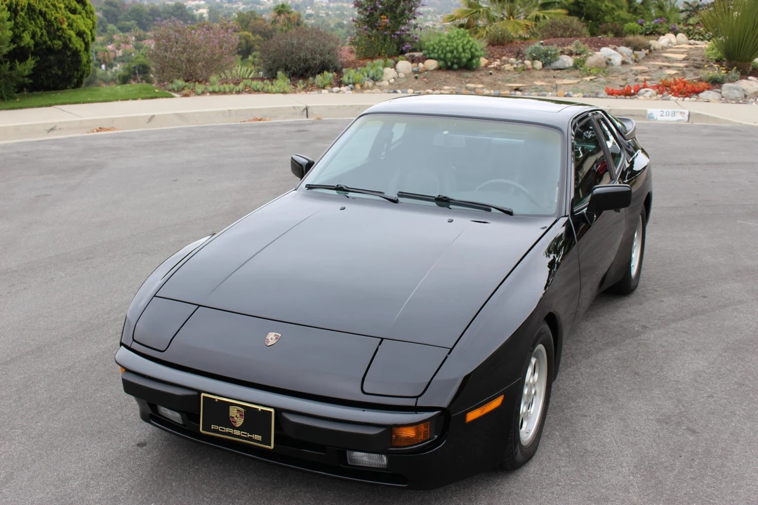 1986 Porsche 944 - Image 4 of 31