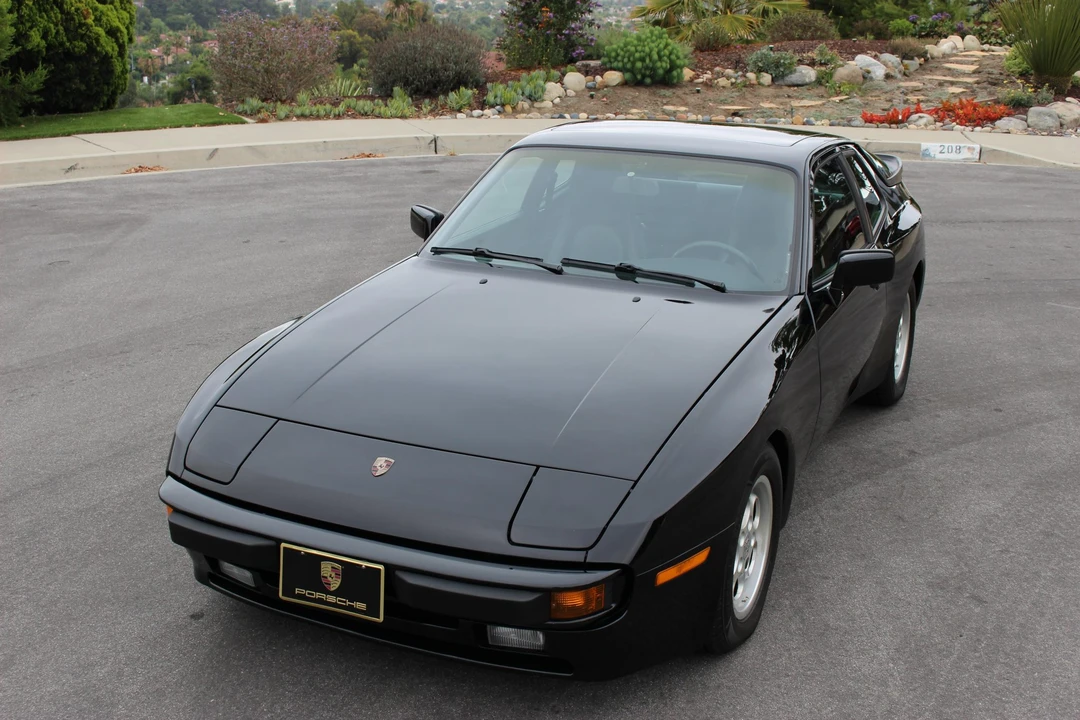 1986 Porsche 944 - Image 5 of 31