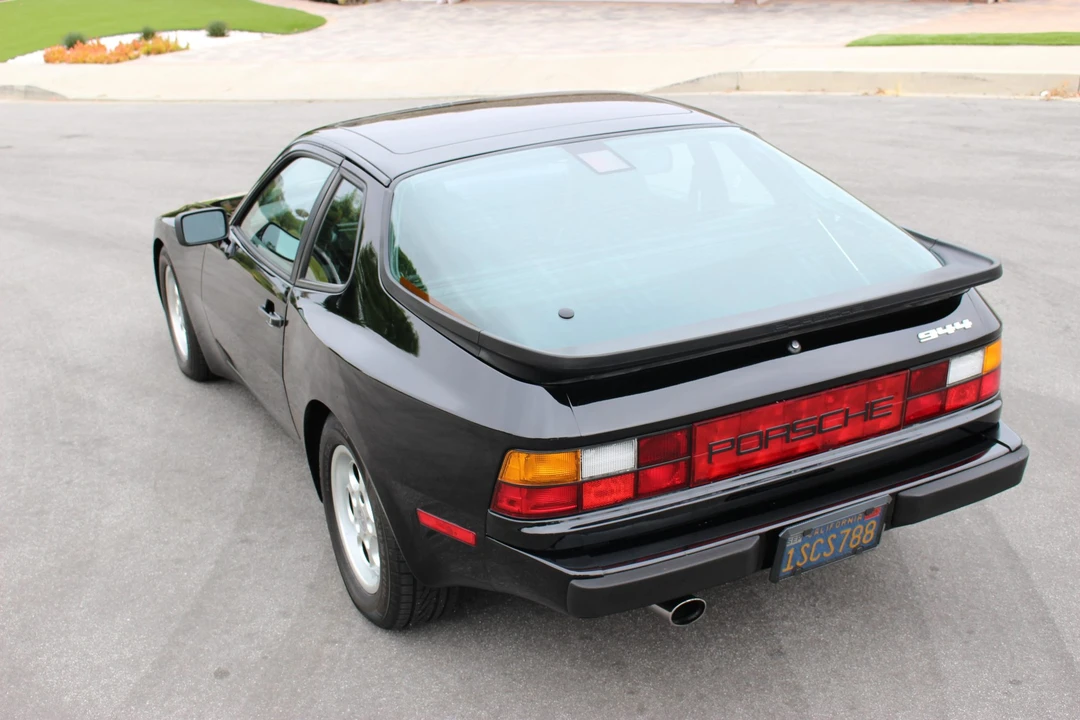 1986 Porsche 944 - Image 20 of 31
