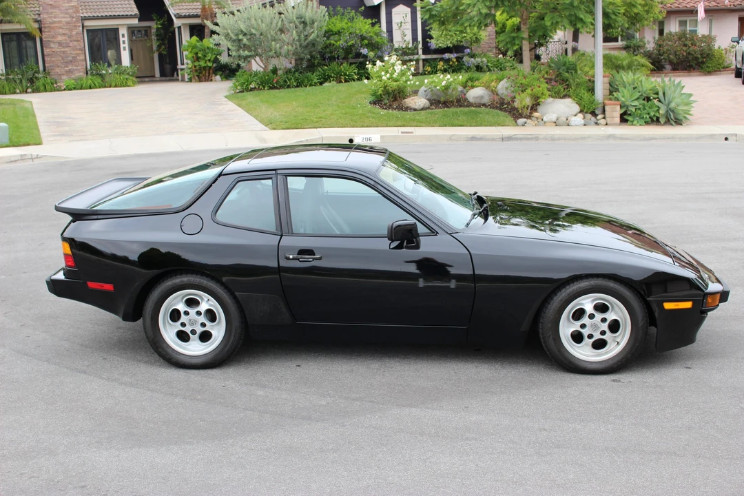 1986 Porsche 944 - Image 30 of 31