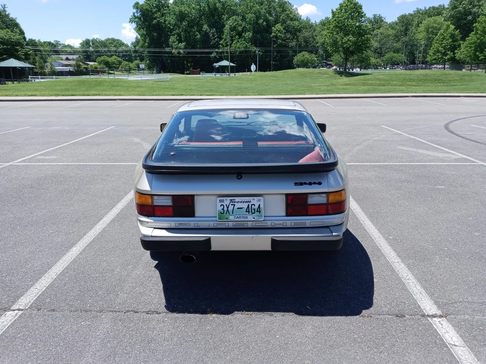 1986 Porsche 944 - Image 5 of 31