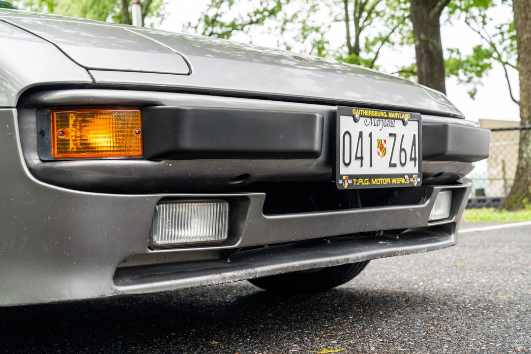 1986 Porsche 944 - Image 21 of 31