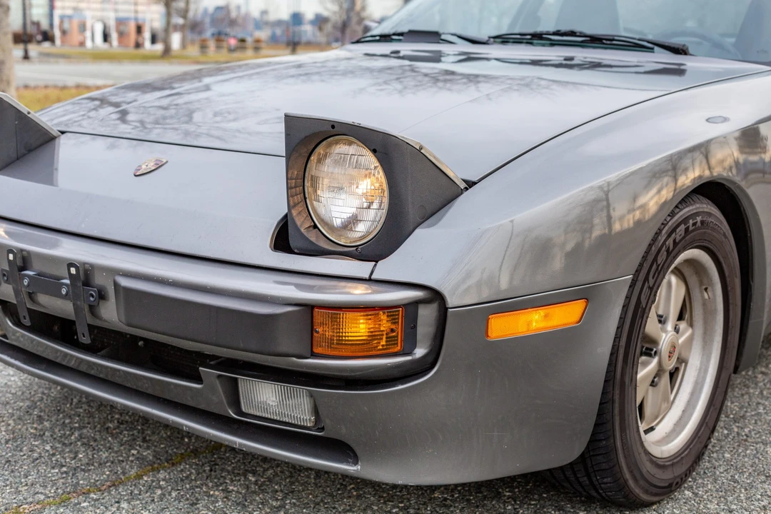 1986 Porsche 944 - Image 24 of 31