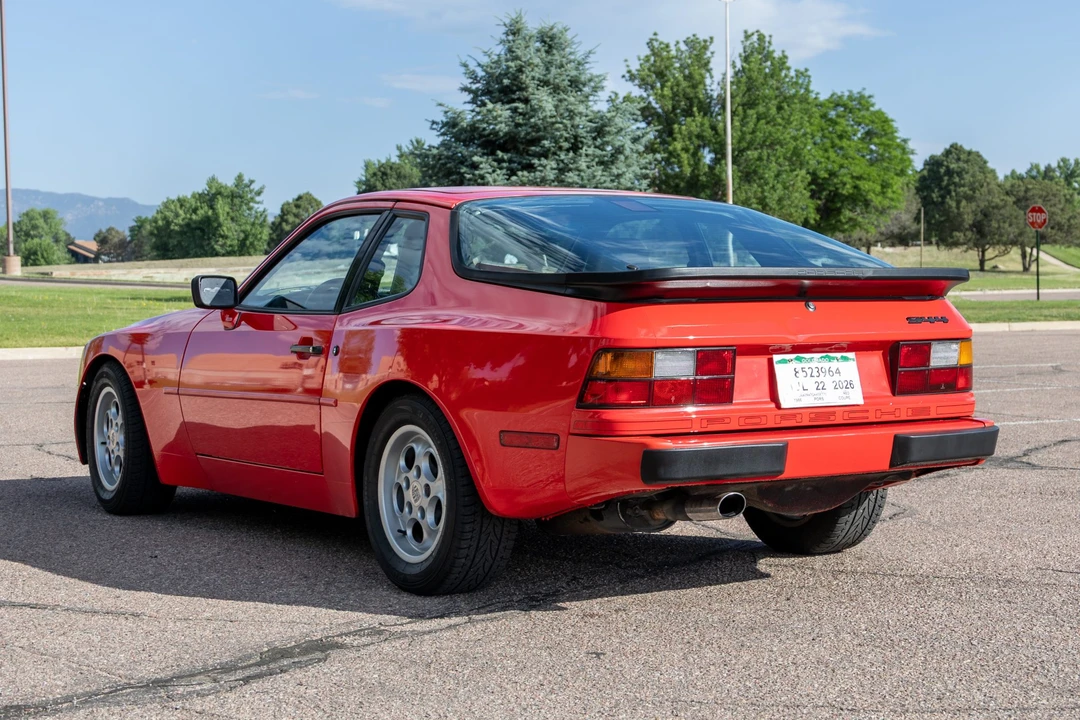 1986 Porsche 944 - Image 8 of 31
