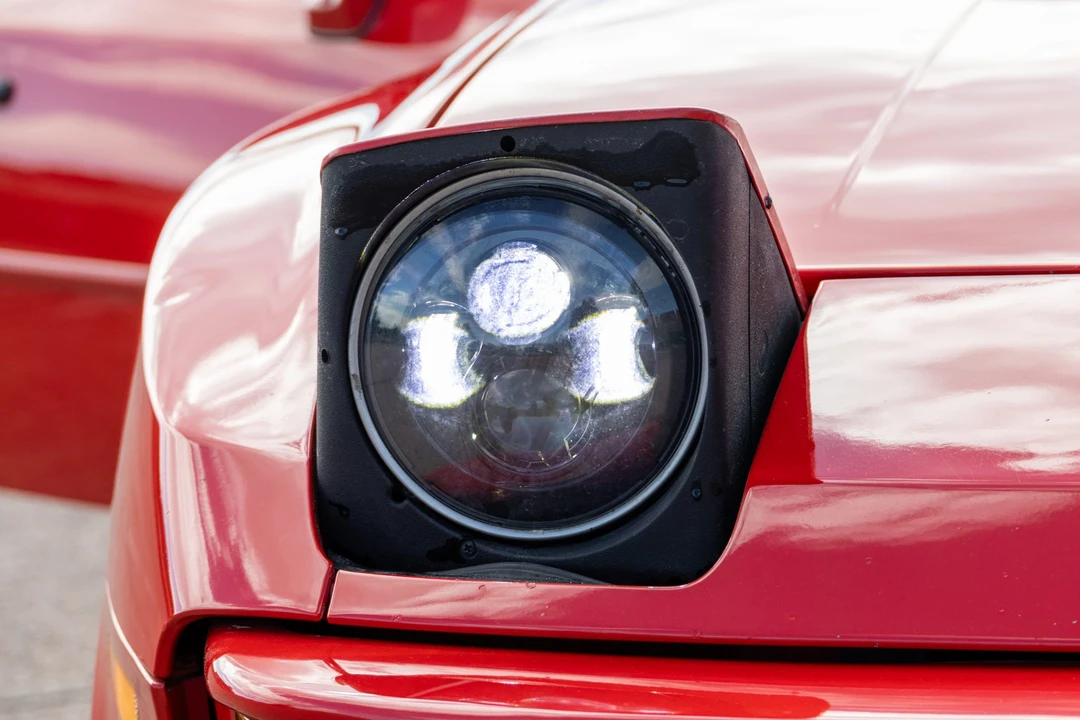 1986 Porsche 944 - Image 10 of 31