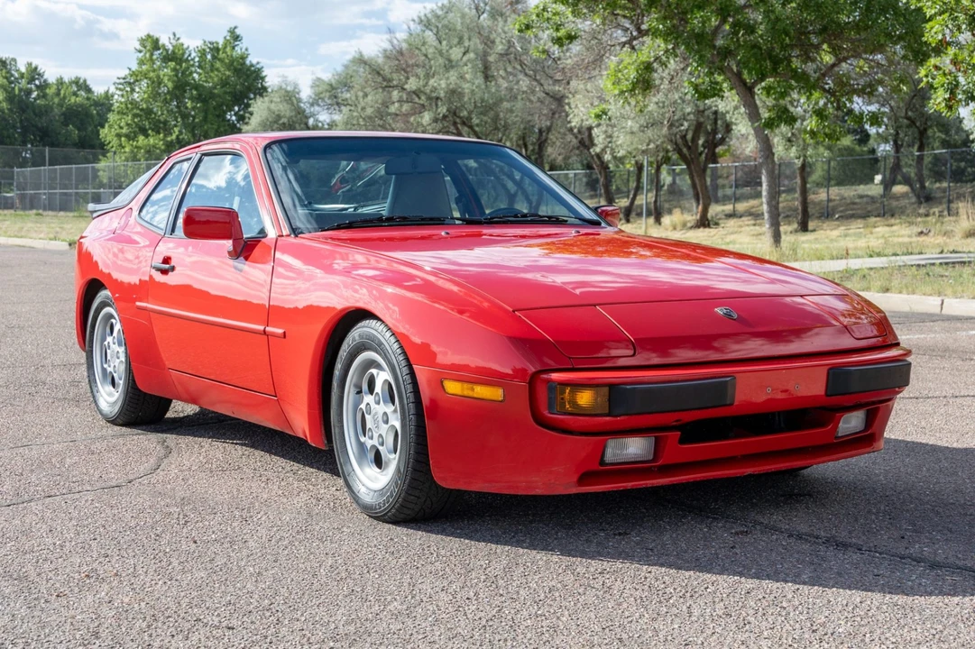 1986 Porsche 944 - Image 1 of 31