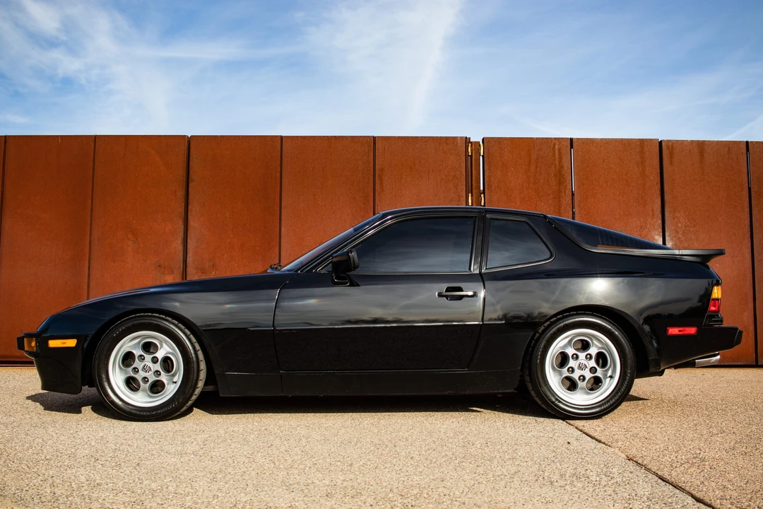1986 Porsche 944 - Image 19 of 31