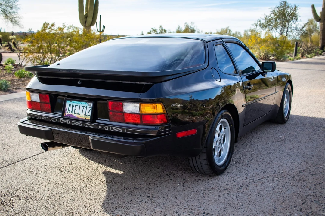 1986 Porsche 944 - Image 11 of 31