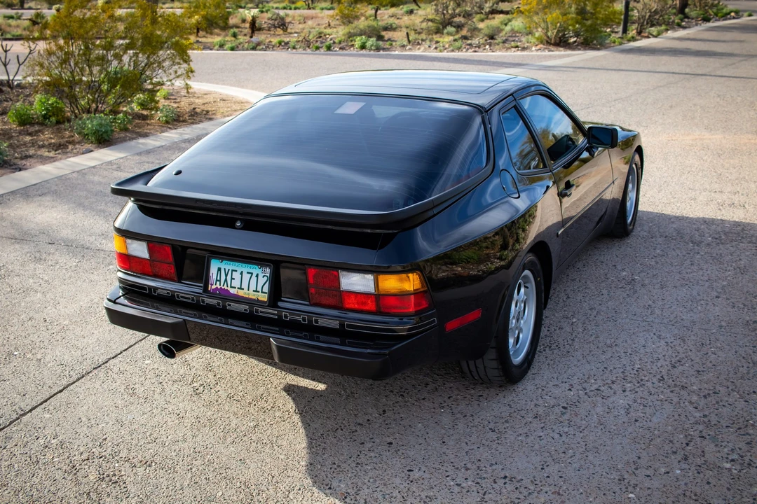 1986 Porsche 944 - Image 12 of 31