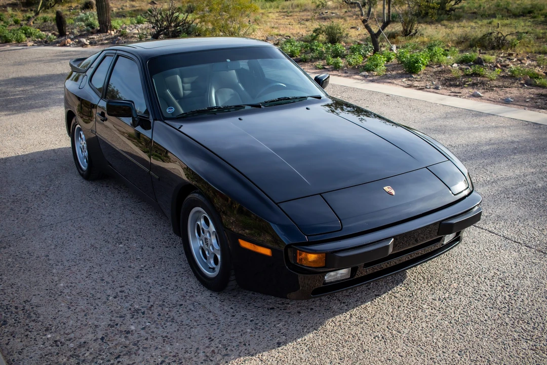 1986 Porsche 944 - Image 8 of 31
