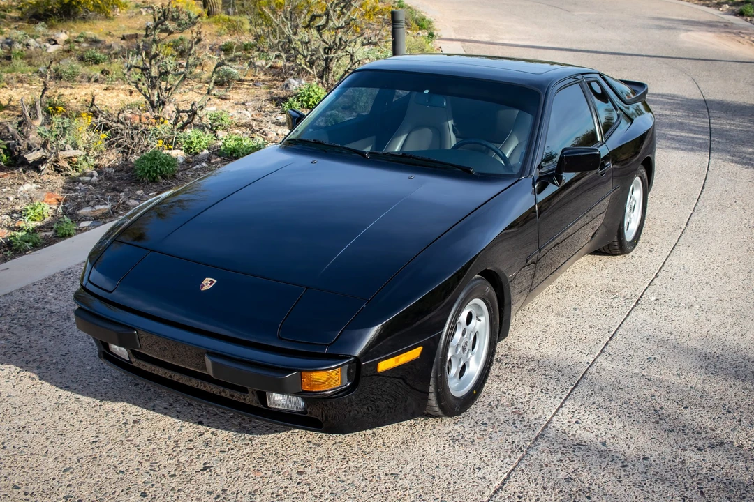 1986 Porsche 944 - Image 2 of 31