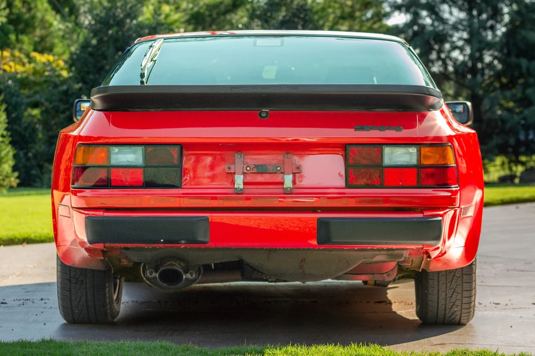1986 Porsche 944 - Image 8 of 31