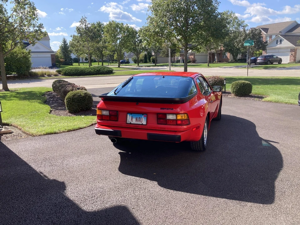 1986 Porsche 944 - Image 9 of 31