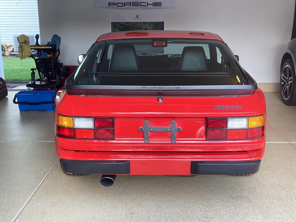1986 Porsche 944 - Image 7 of 31