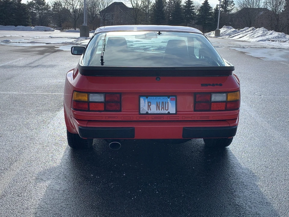 1986 Porsche 944 - Image 19 of 31