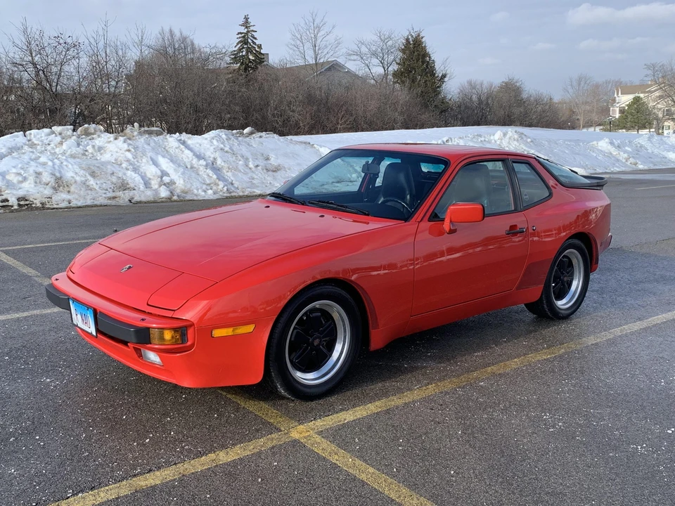 1986 Porsche 944 - Image 15 of 31