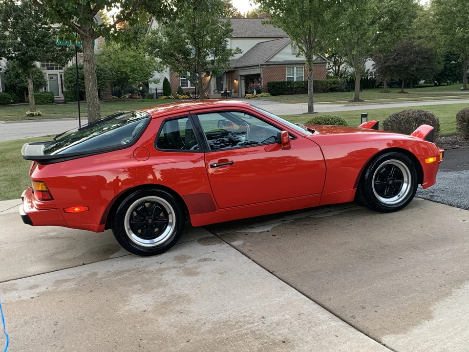 1986 Porsche 944 - Image 11 of 31
