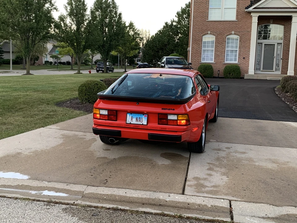 1986 Porsche 944 - Image 8 of 31