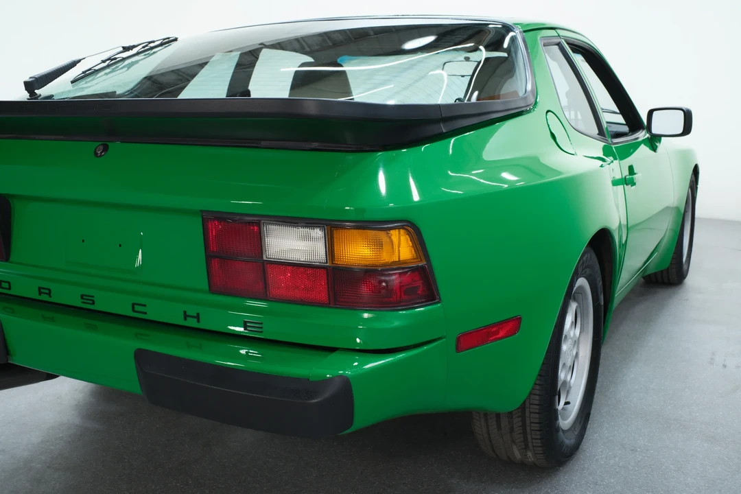 1986 Porsche 944 - Image 19 of 31