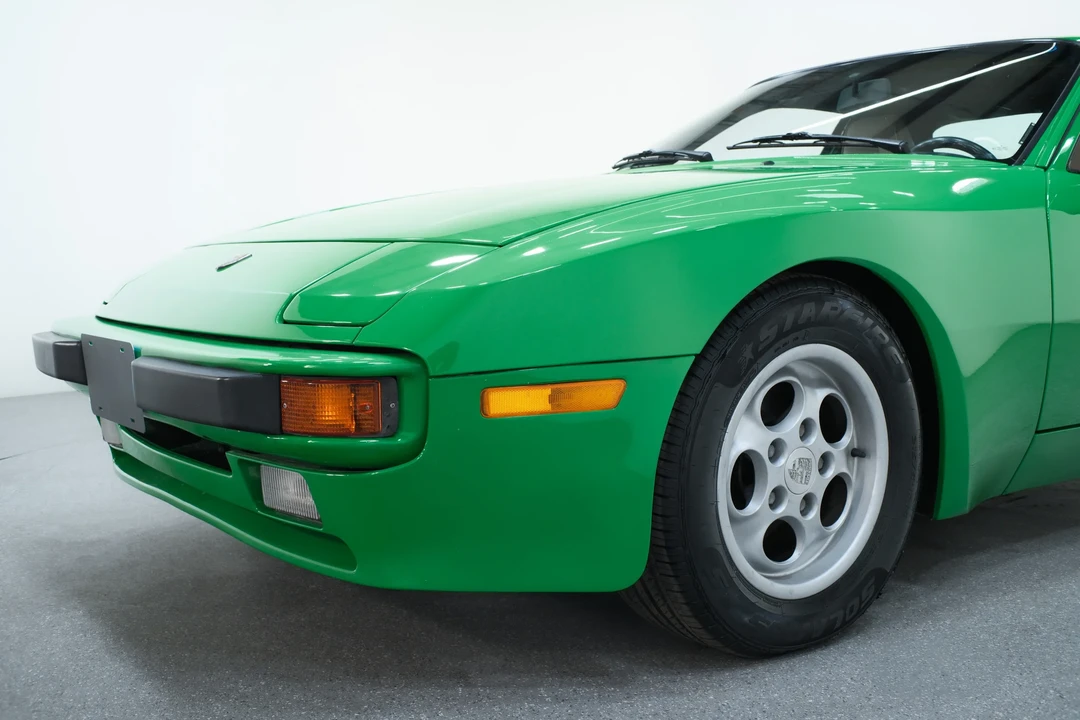 1986 Porsche 944 - Image 15 of 31