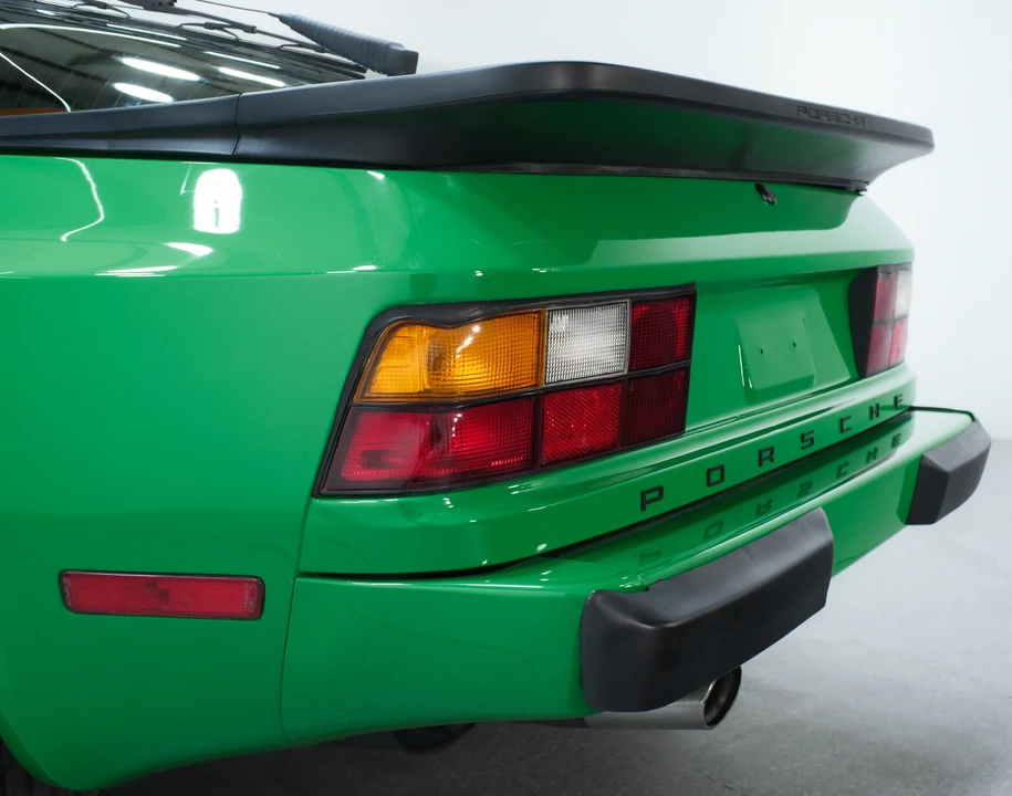 1986 Porsche 944 - Image 16 of 31