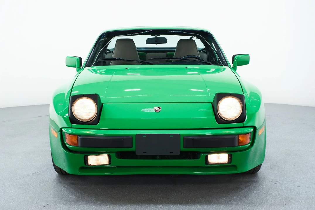 1986 Porsche 944 - Image 9 of 31