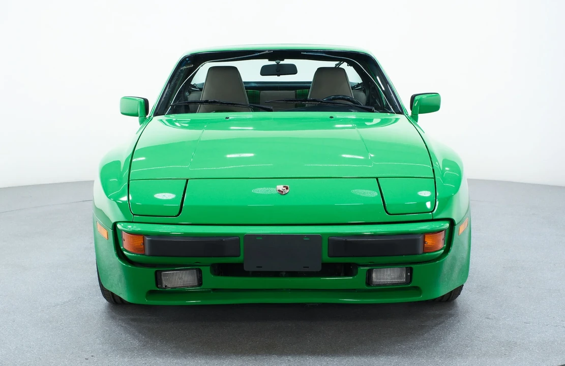 1986 Porsche 944 - Image 8 of 31