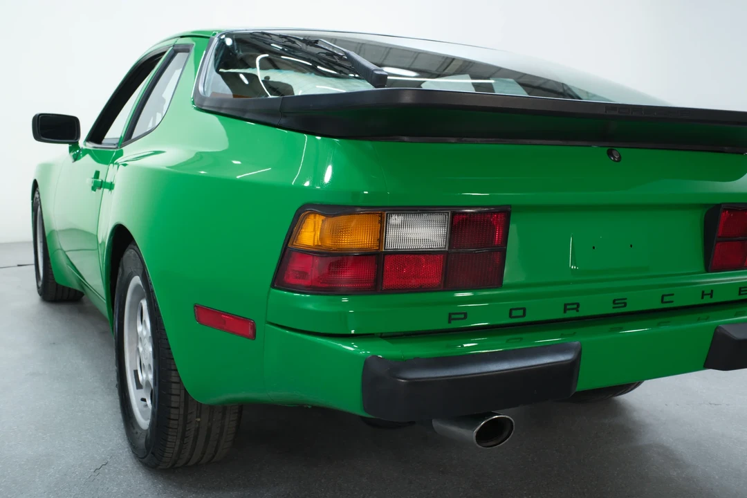 1986 Porsche 944 - Image 17 of 31