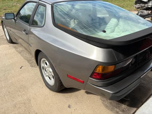 1986 Porsche 944 - Image 3 of 6