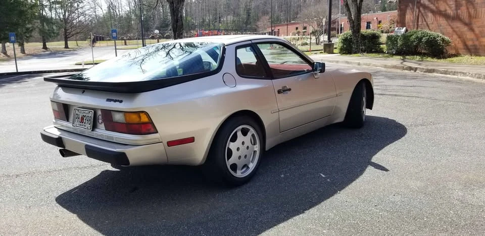 1986 Porsche 944 - Image 5 of 14