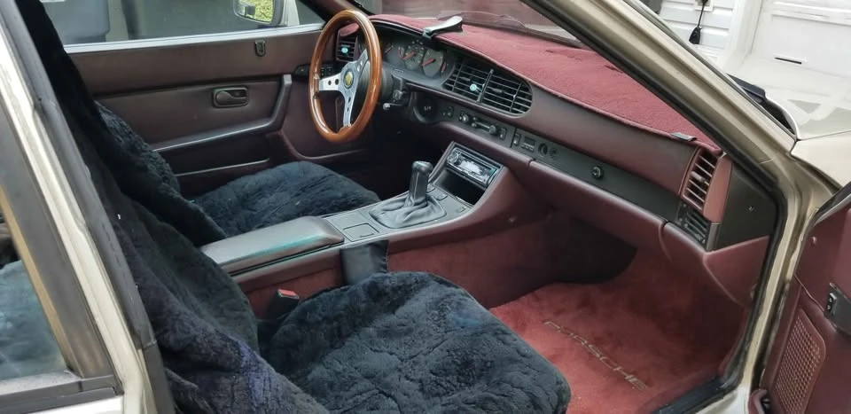 1986 Porsche 944 - Image 10 of 14