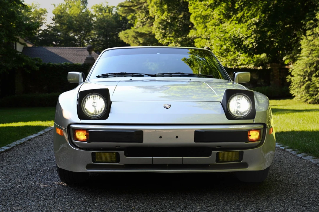 1986 Porsche 944 - Image 11 of 20