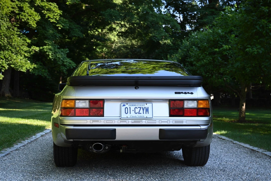 1986 Porsche 944 - Image 2 of 20