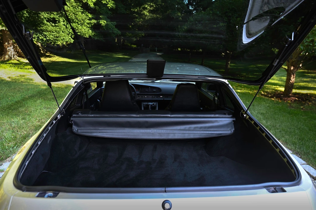 1986 Porsche 944 - Image 8 of 20