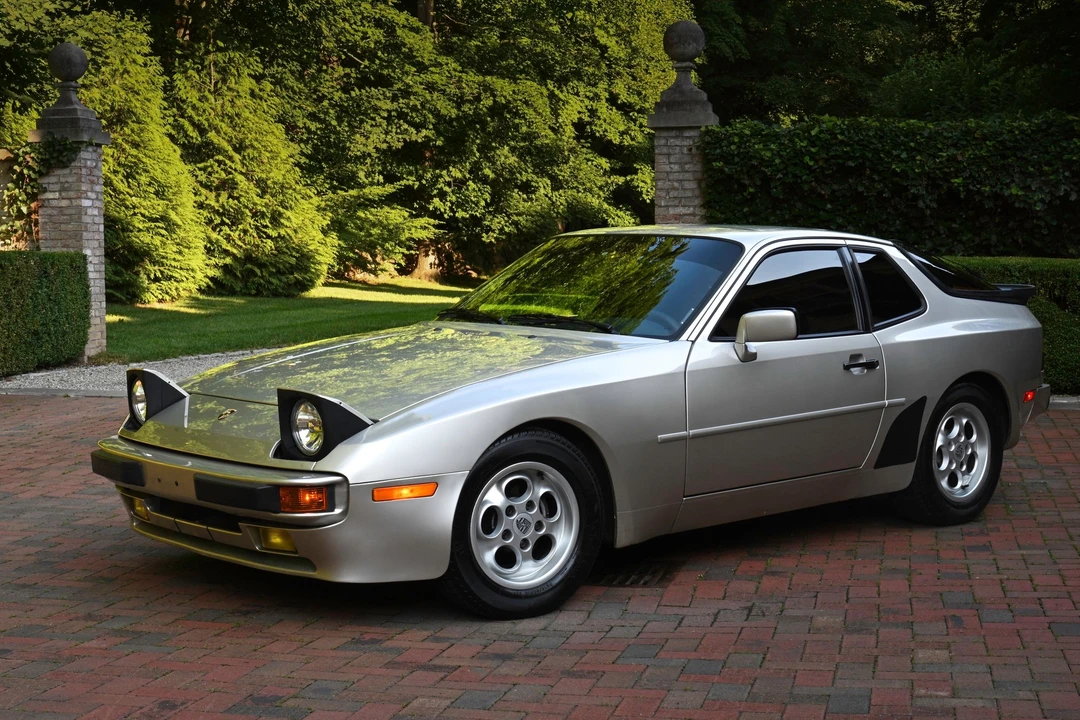 1986 Porsche 944 - Image 14 of 20