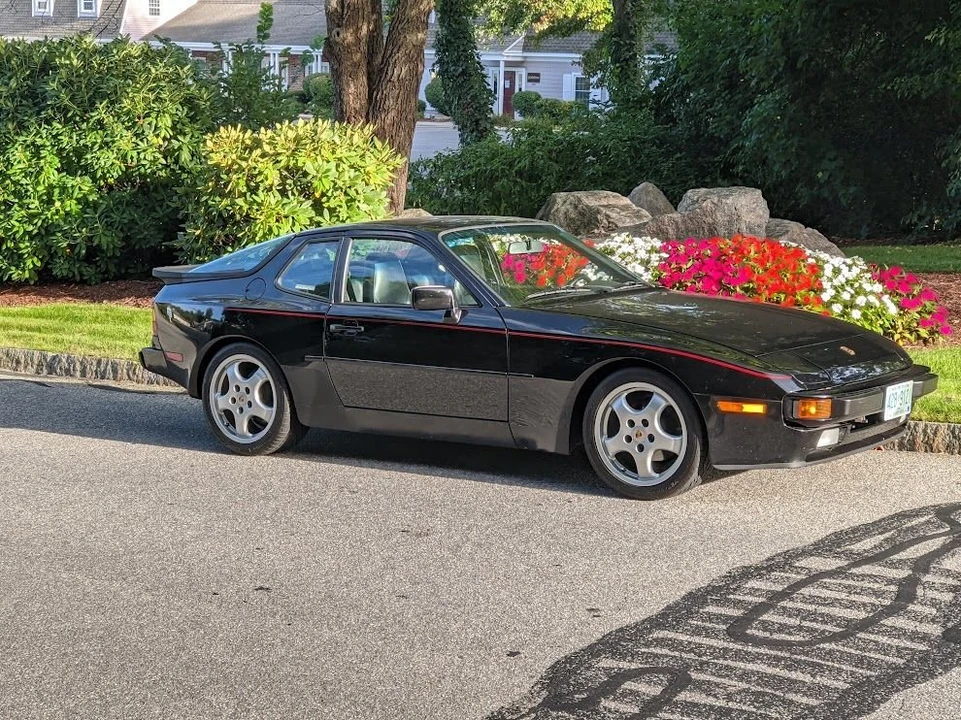 1986 Porsche 944 - Image 2 of 11
