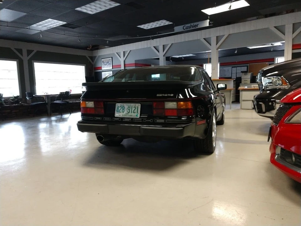1986 Porsche 944 - Image 5 of 11