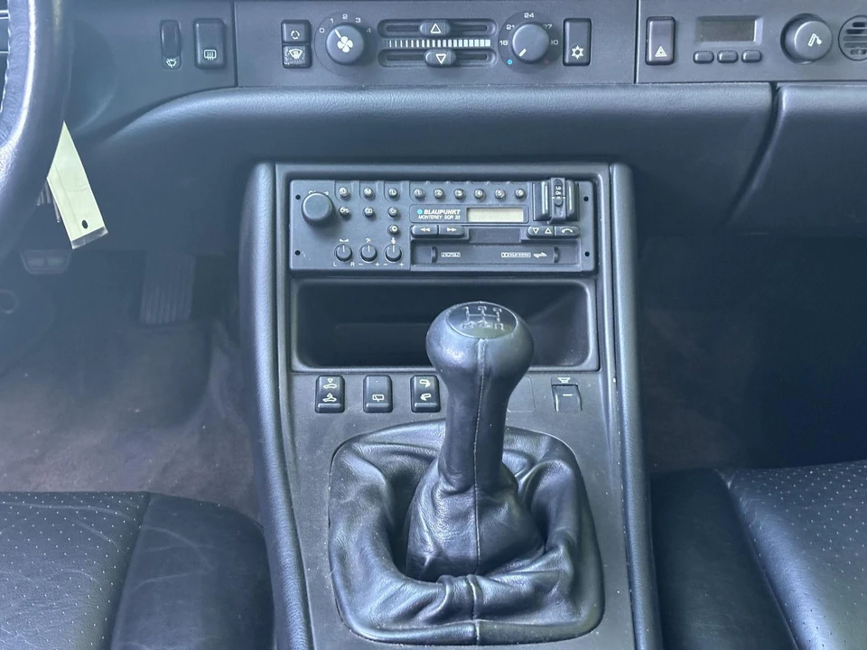 1986 Porsche 944 - Image 7 of 31