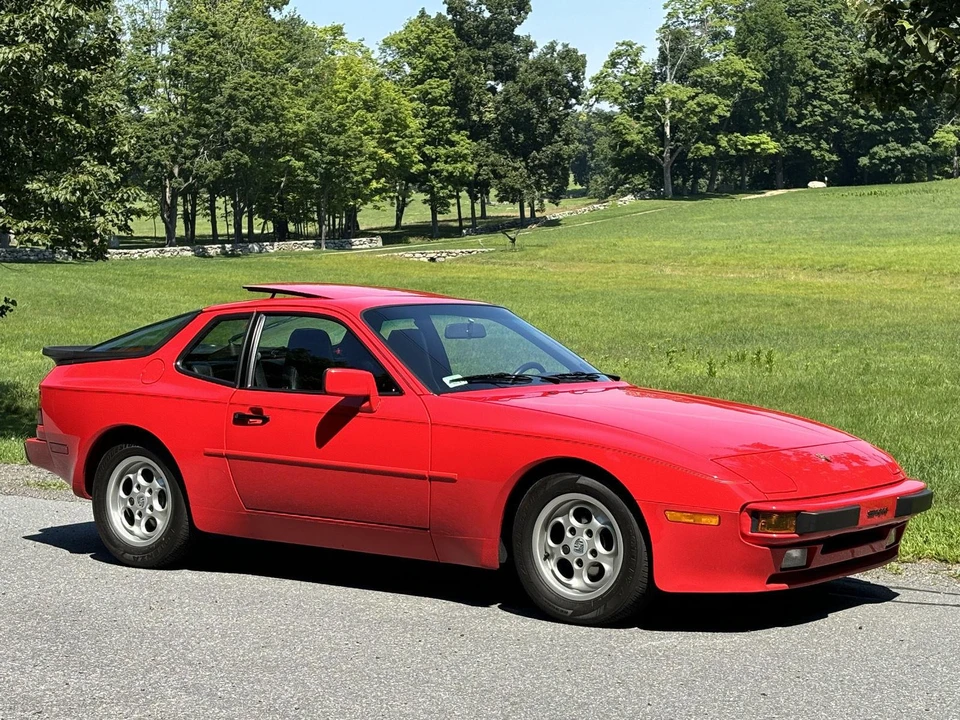 1986 Porsche 944 - Image 20 of 31