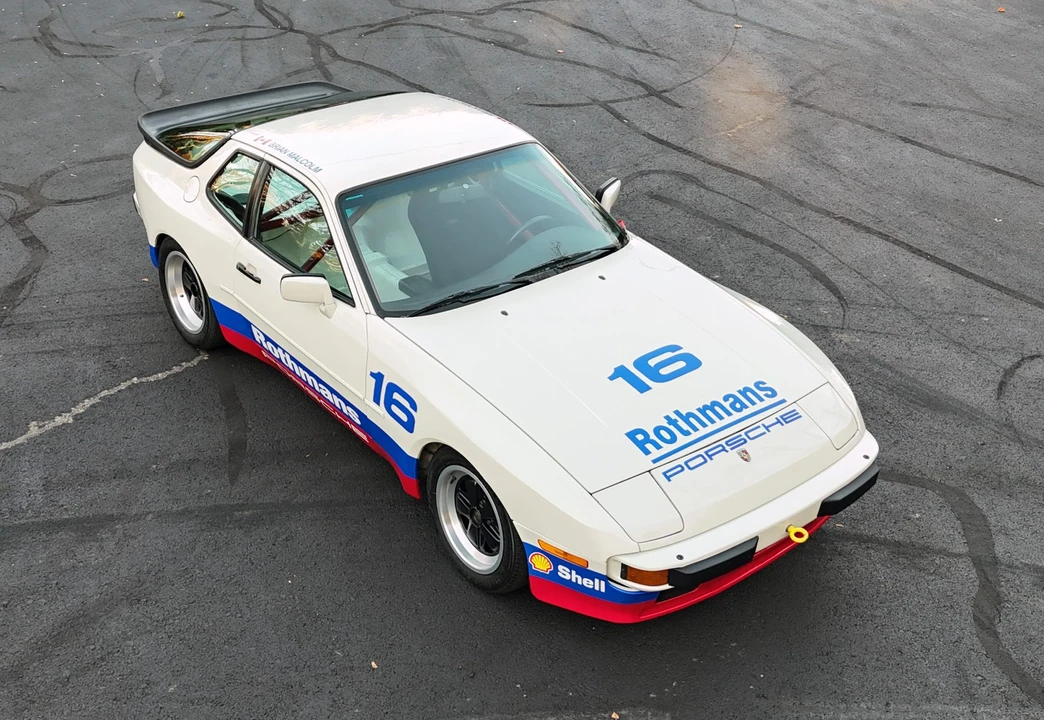 1986 Porsche 944 - Image 28 of 31