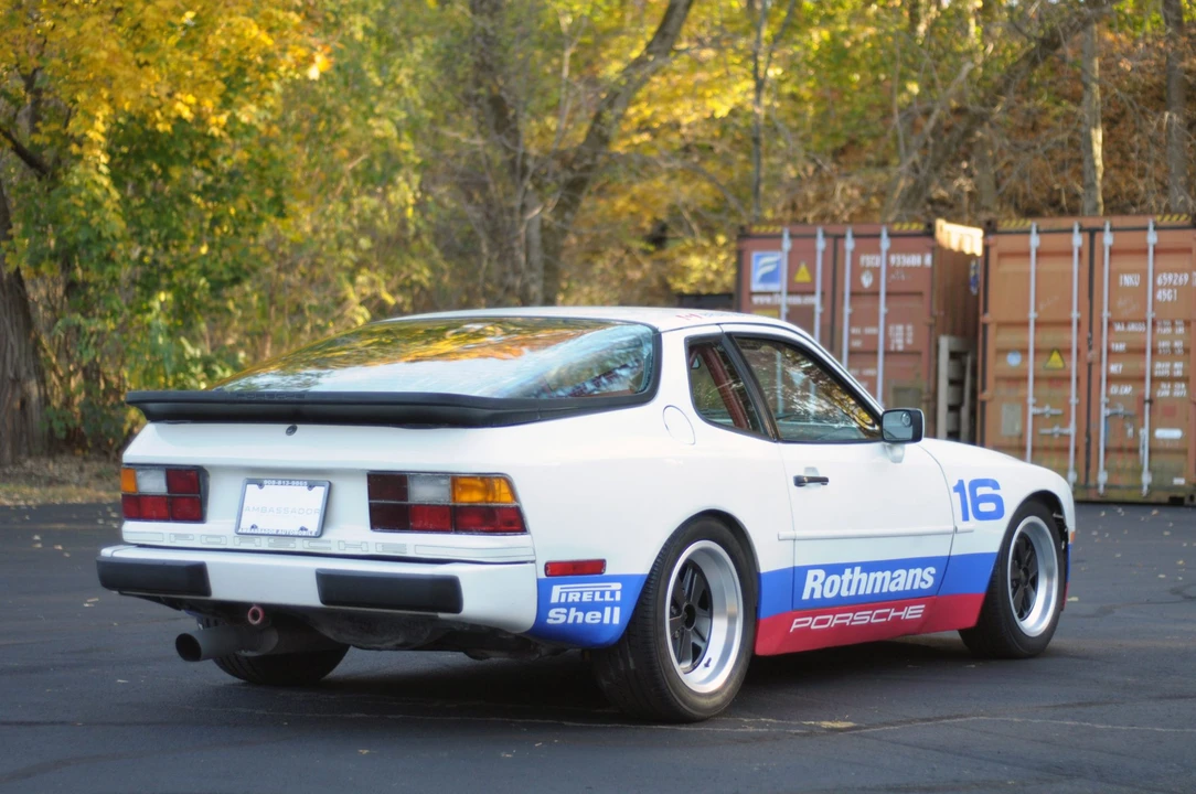 1986 Porsche 944 - Image 10 of 31